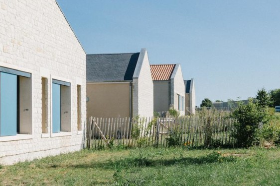 village-enfants-adolescents-monts-sur-guesnes-recrutement (1)